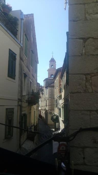 Charming Apartment In Old Town Split Exterior photo